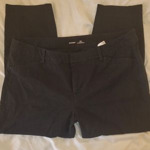 Old Navy women's pixie cut pants
